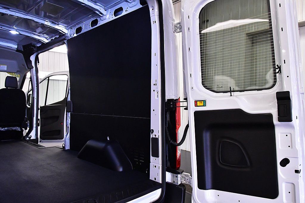 New 2026 Ford Transit 250 148 Medium Roof w/ Load Area Protection Package image 30