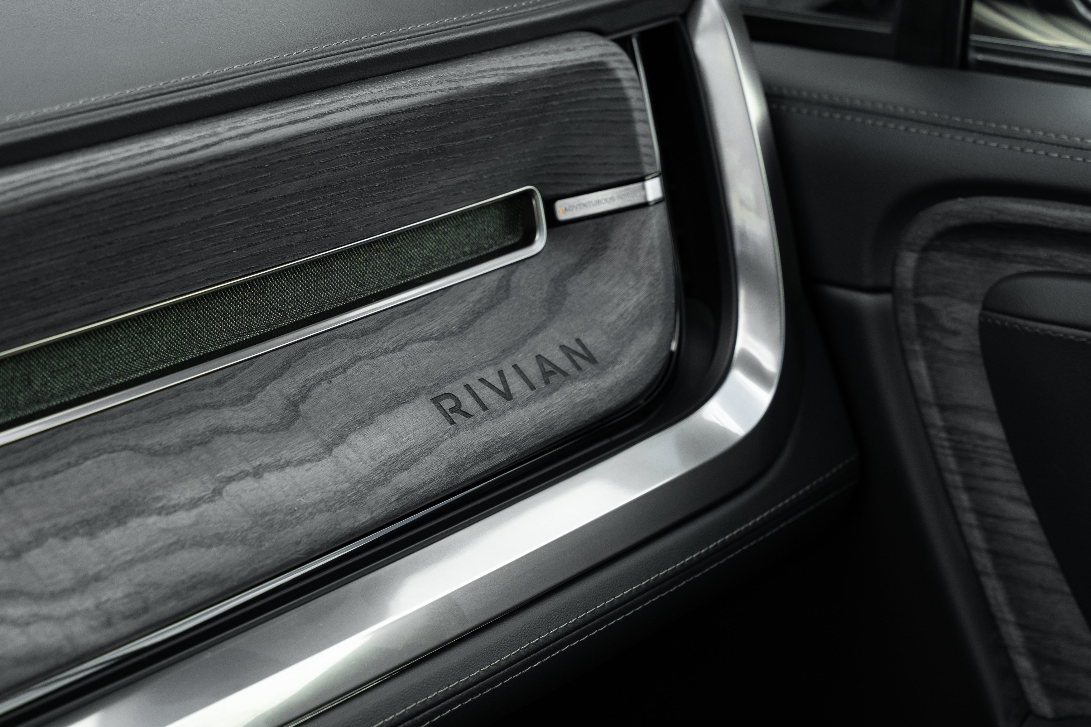 Used 2022 Rivian R1T Adventure AWD/4WD image 16