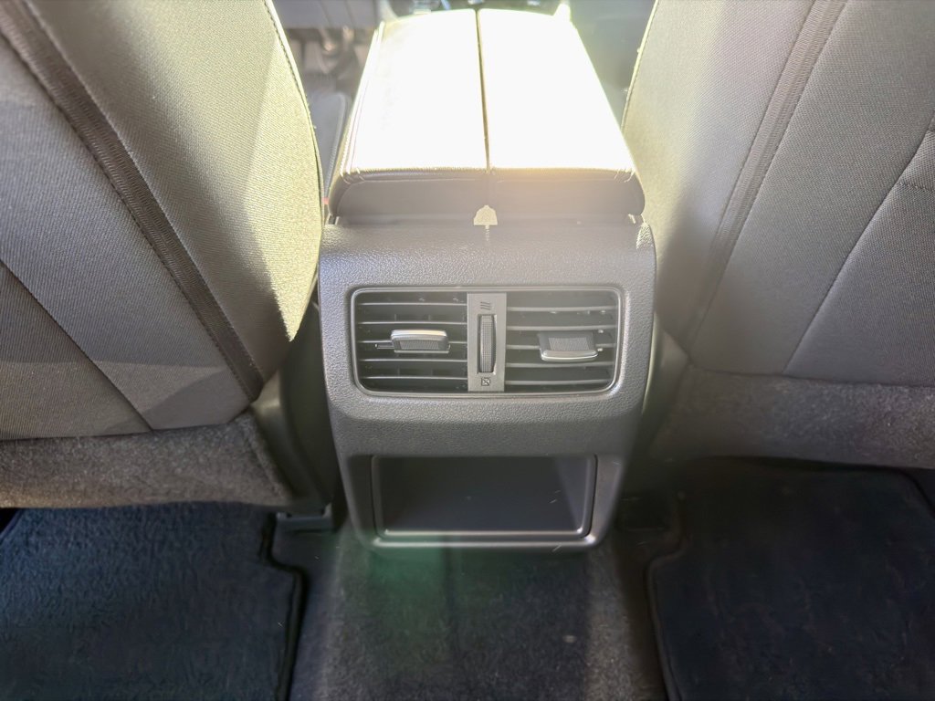 Used 2021 Nissan Rogue S image 26