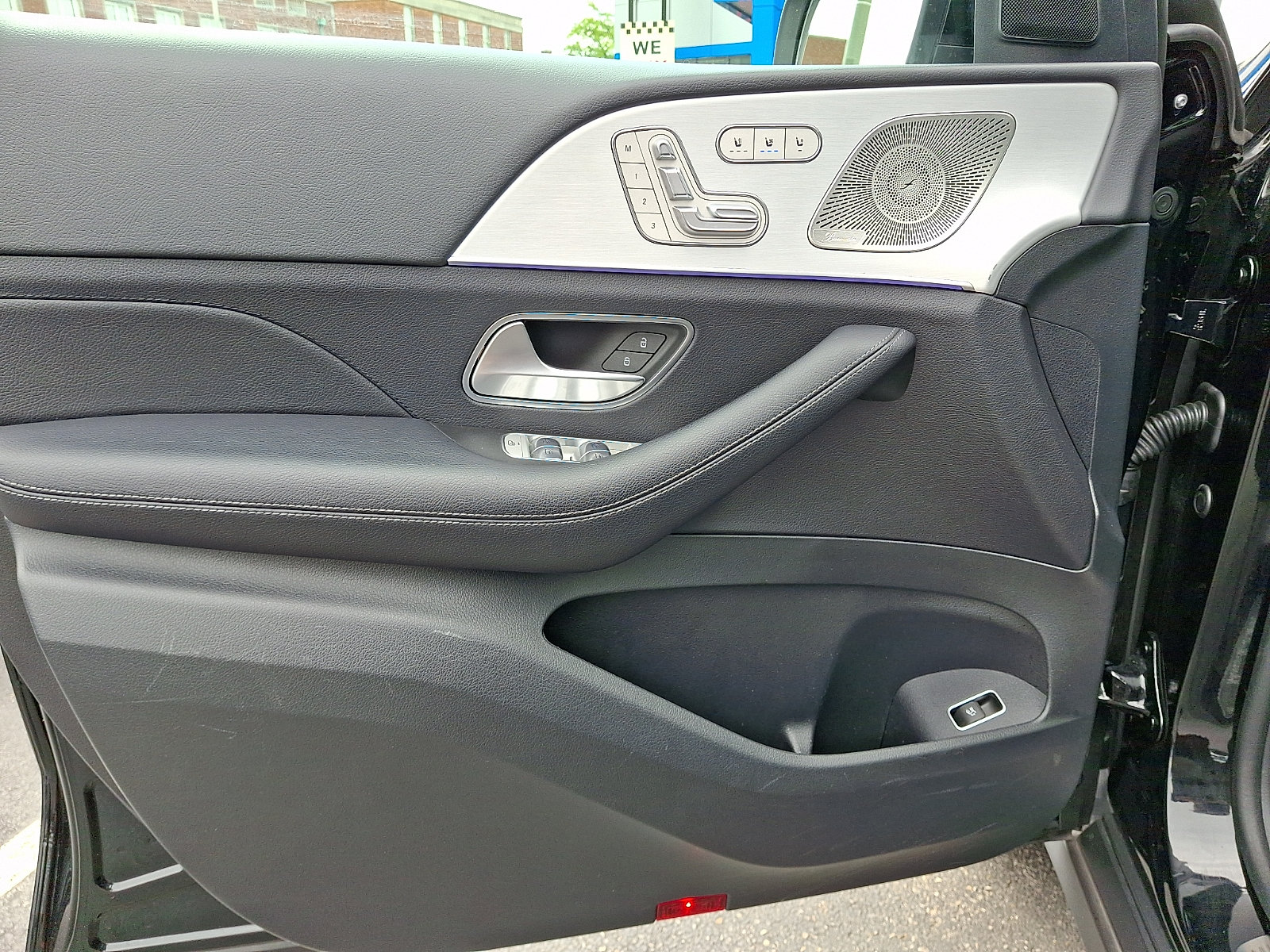 Used 2025 Mercedes-Benz GLE 350 4MATIC image 14