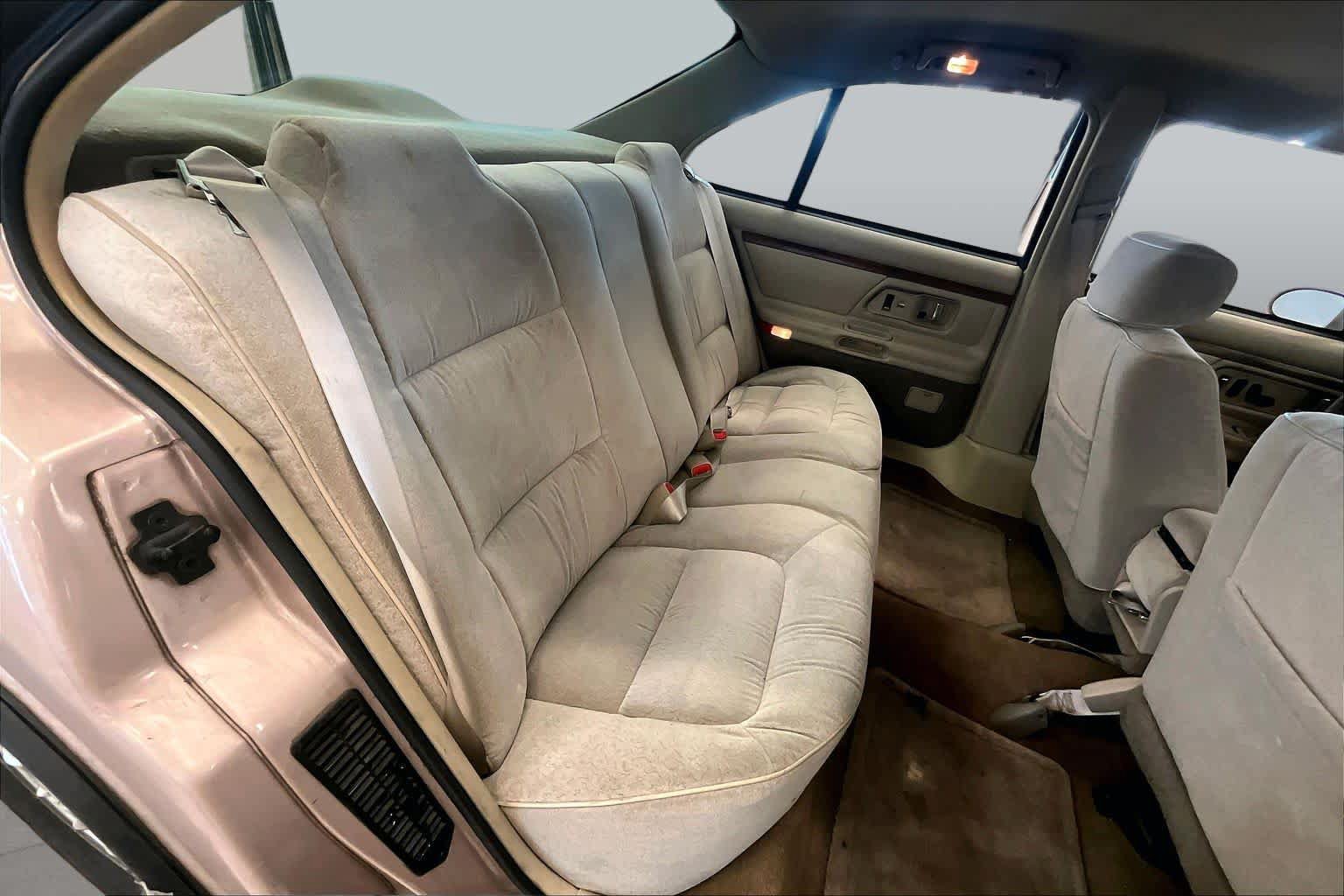 Used 1999 Oldsmobile 88 FWD image 19