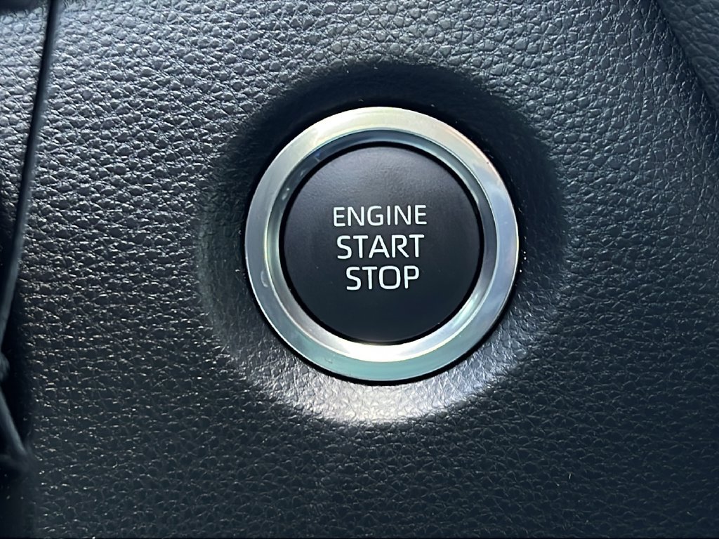 Used 2026 Toyota Corolla SE FWD image 26