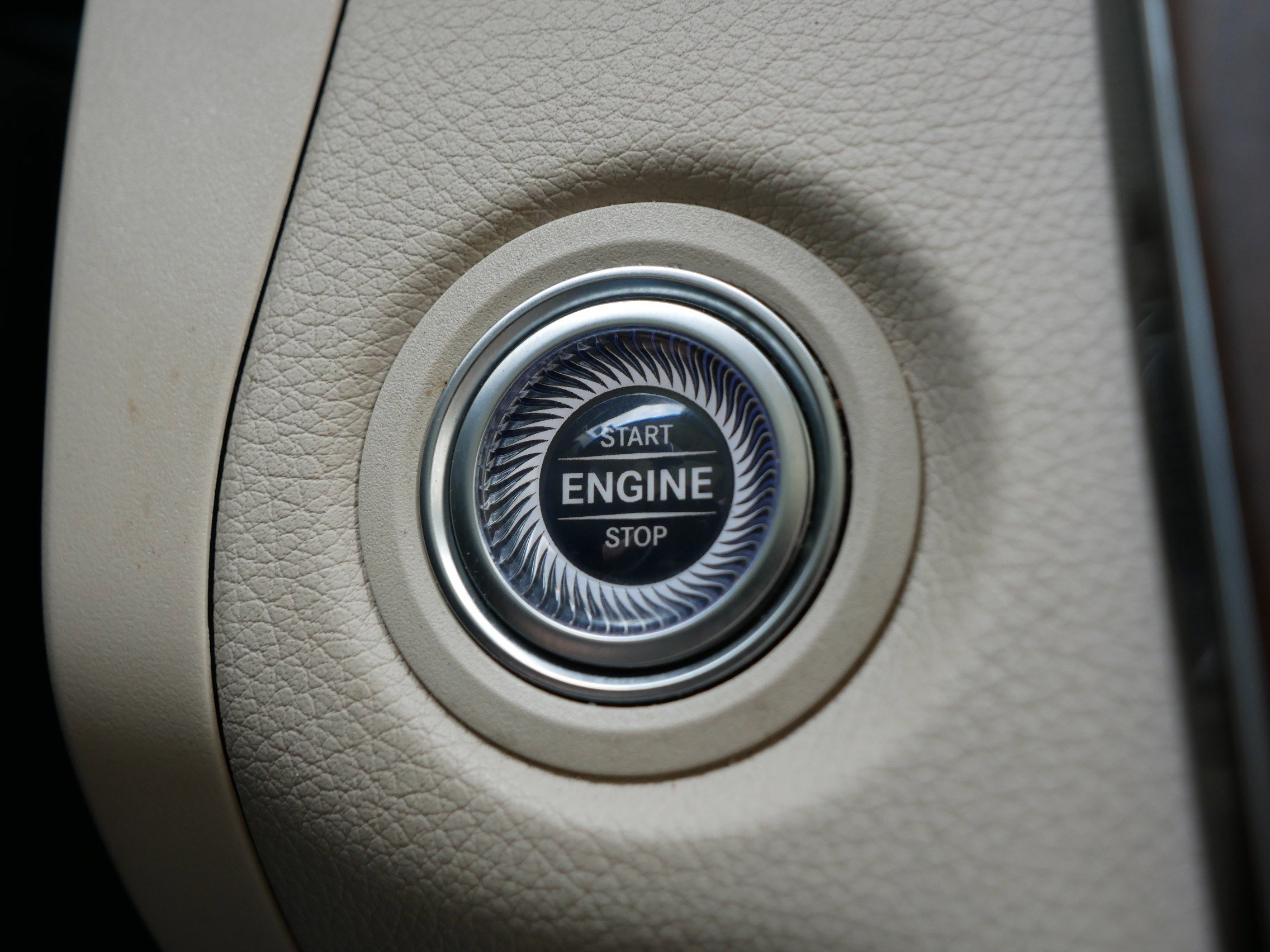Used 2022 Mercedes-Benz GLC 300 4MATIC image 29