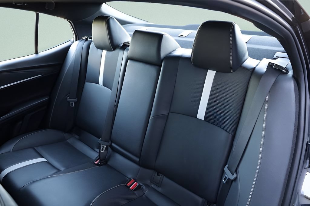 Used 2025 Toyota Camry SE FWD image 21