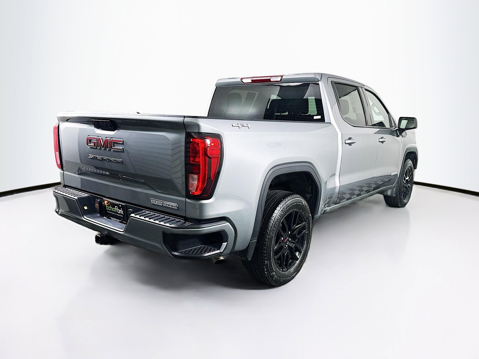 Used 2024 GMC Sierra 1500 Elevation image 9