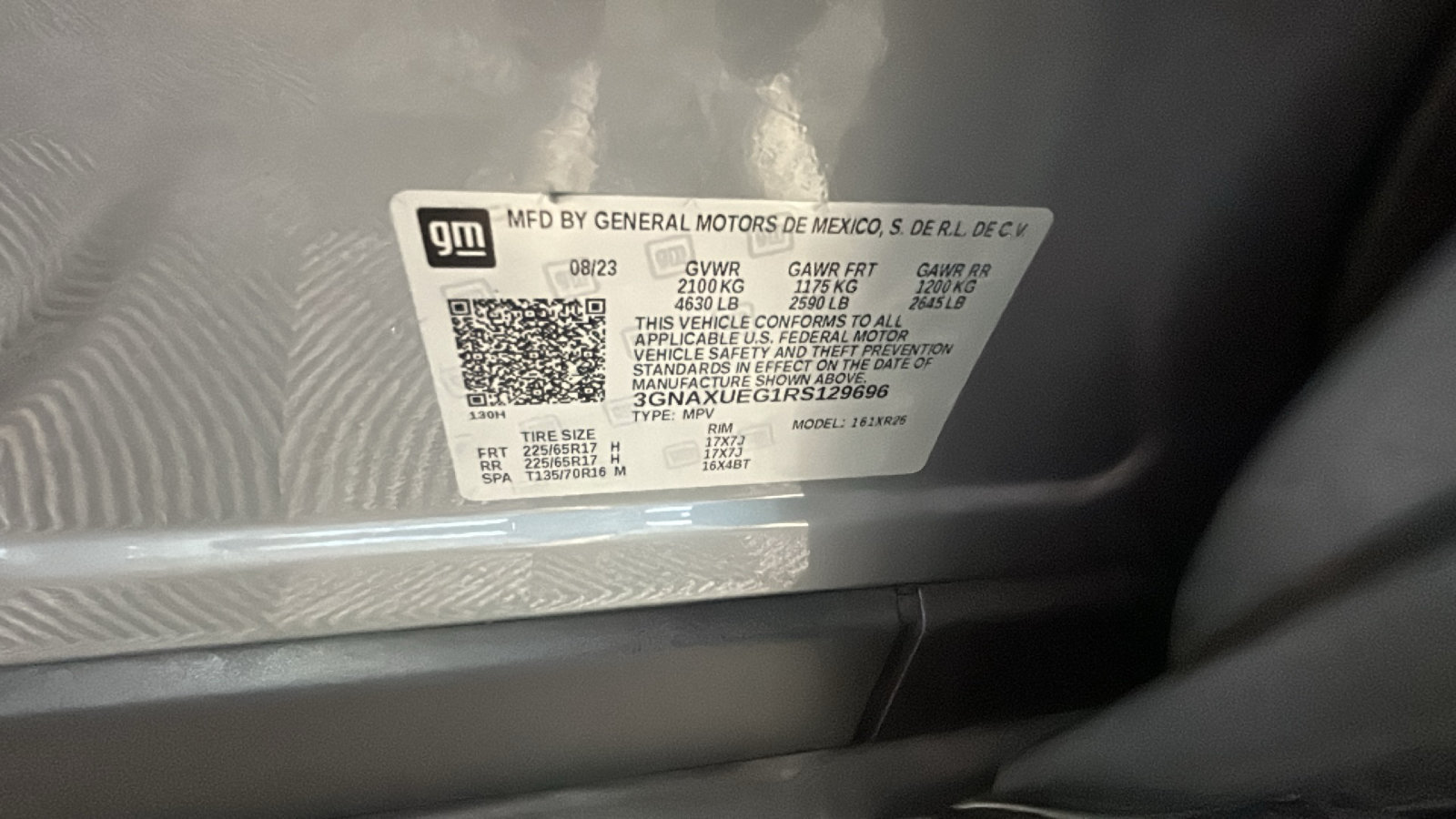 Used 2024 Chevrolet Equinox LT w/ LPO, Floor Liner Package AWD/4WD image 11