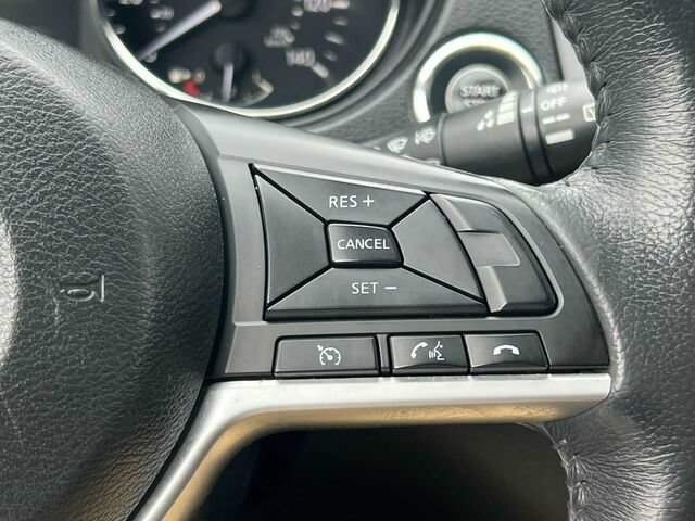Used 2017 Nissan Rogue SV AWD/4WD image 29
