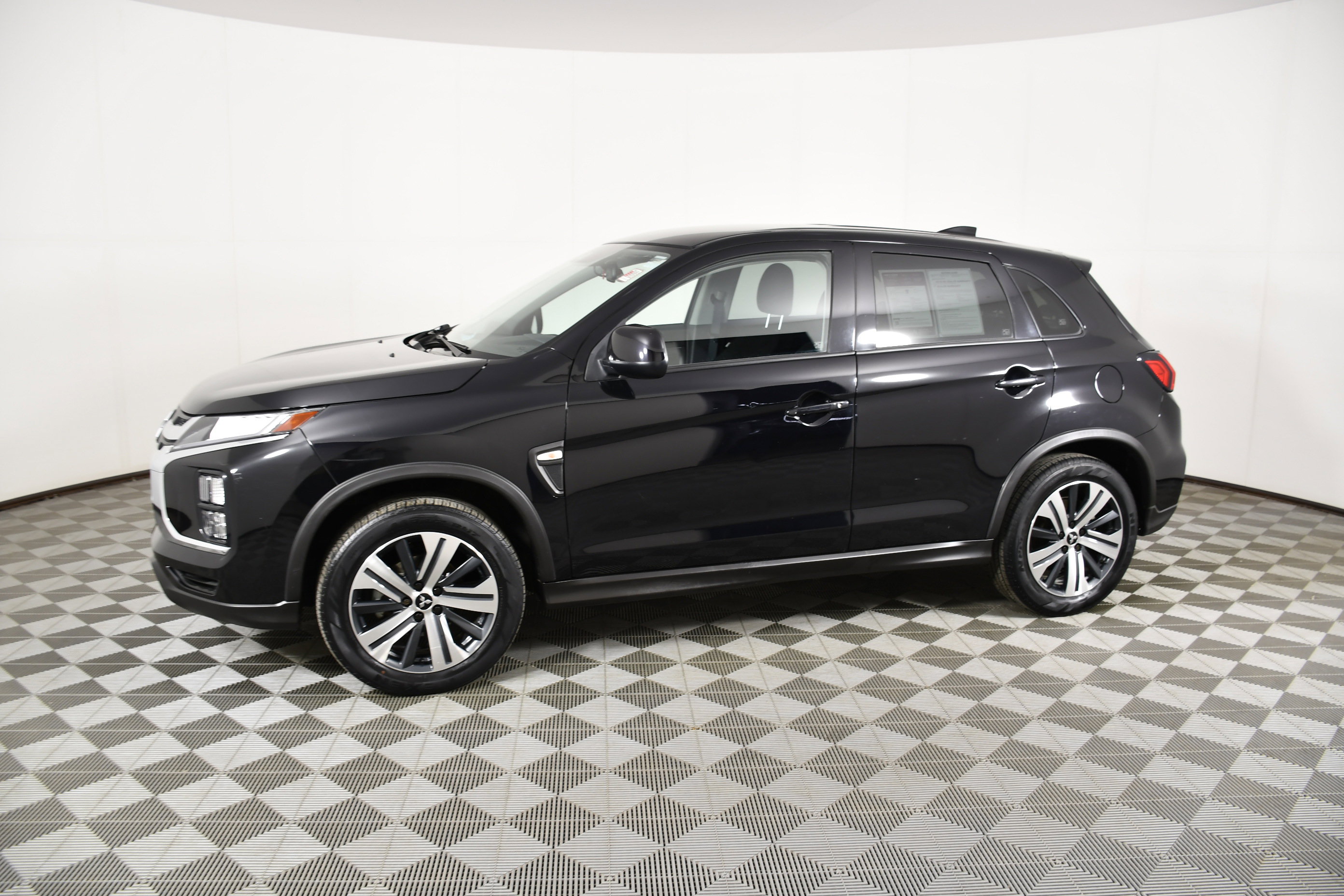 Used 2022 Mitsubishi Outlander Sport ES image 9