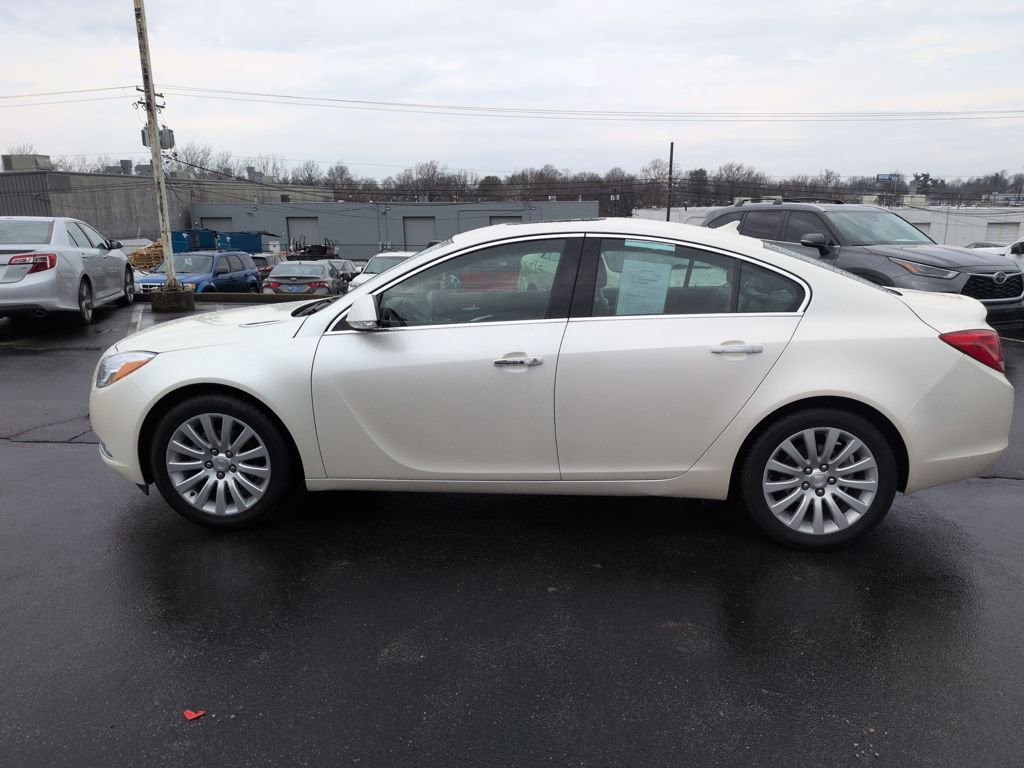 Used 2012 Buick Regal Premium image 3