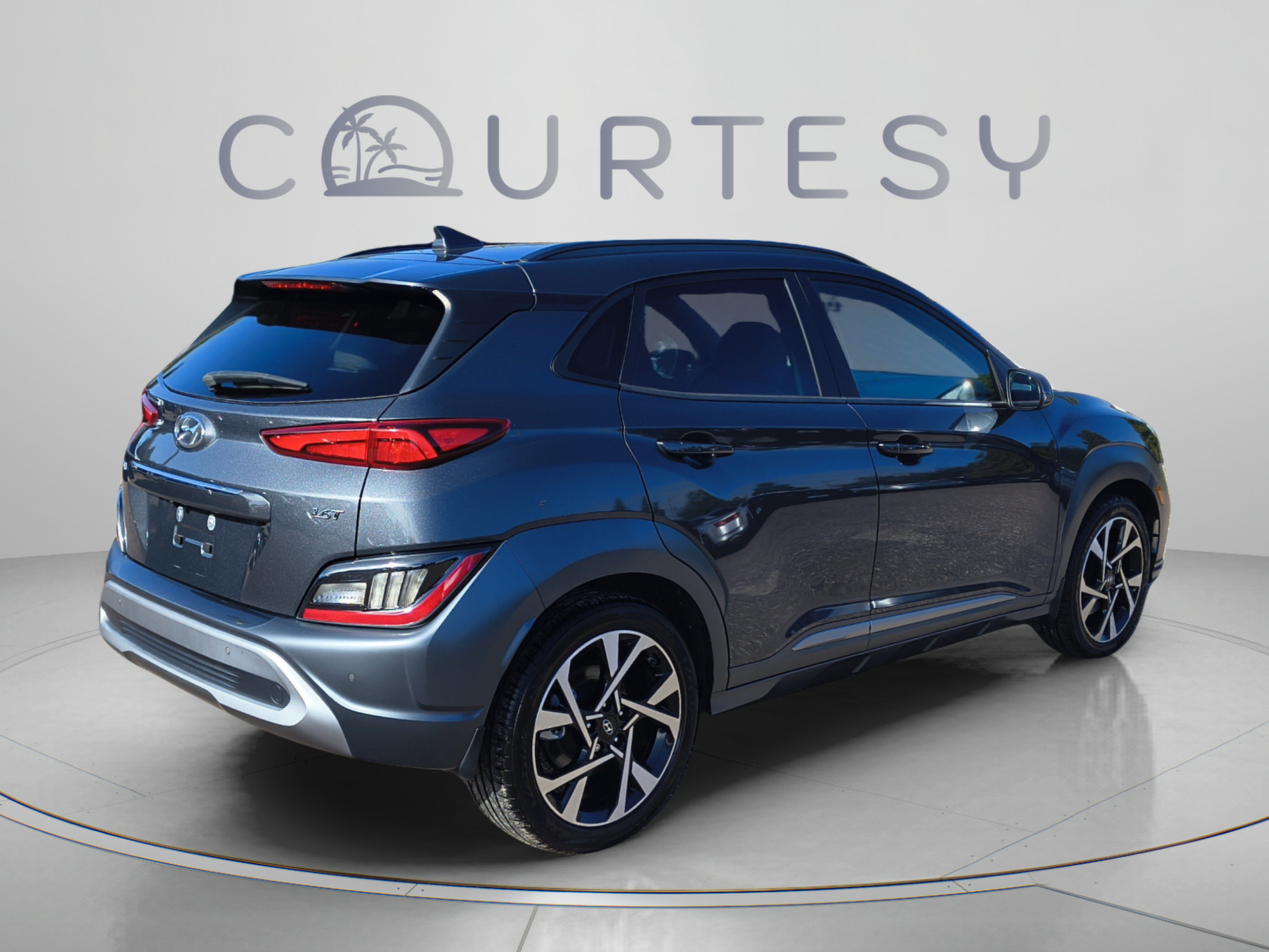 Certified 2022 Hyundai Kona Limited FWD image 5