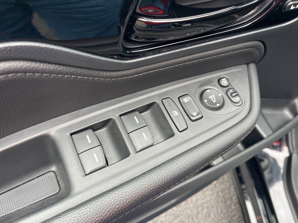 Used 2024 Honda Odyssey Elite image 8