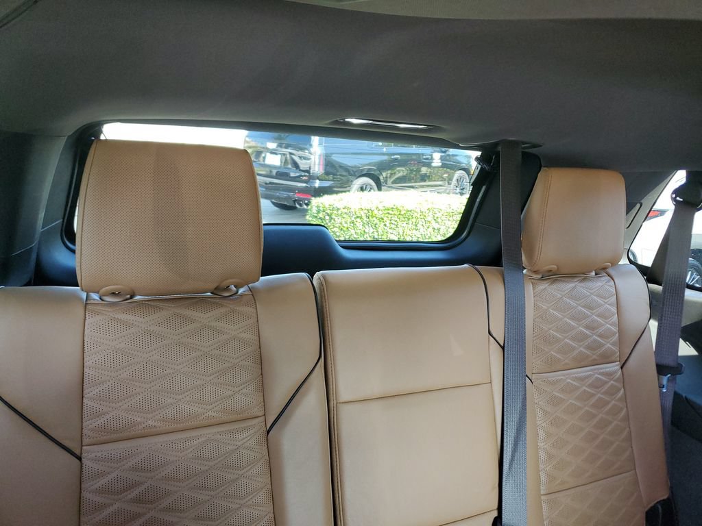 Used 2021 Cadillac Escalade Premium Luxury w/ Driver Assist Tech Package AWD/4WD image 26