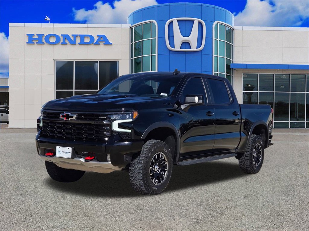 Used 2024 Chevrolet Silverado 1500 ZR2 w/ Technology Package image 7