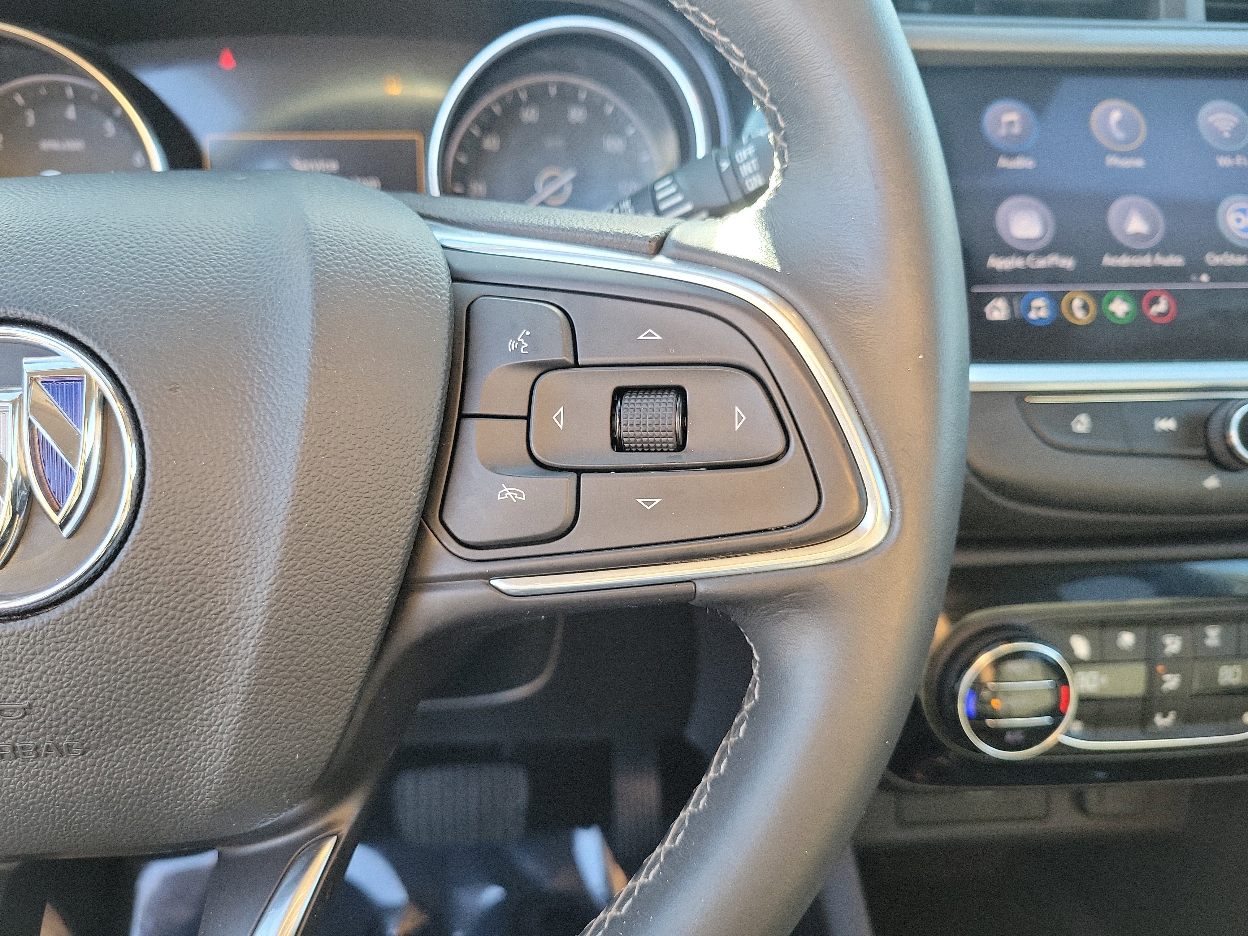 Used 2022 Buick Encore GX Select image 19