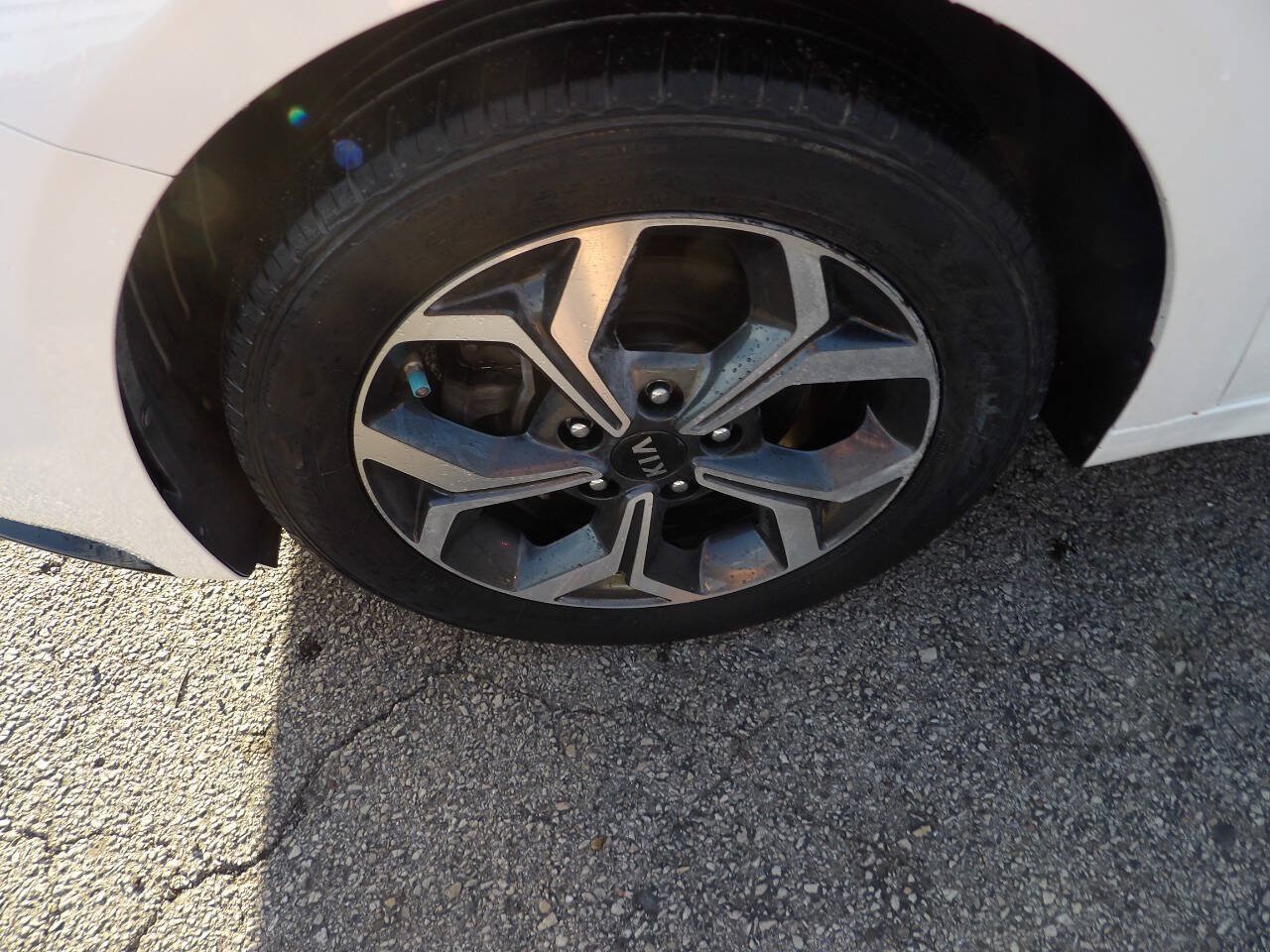 Used 2019 Kia Forte LXS FWD image 6