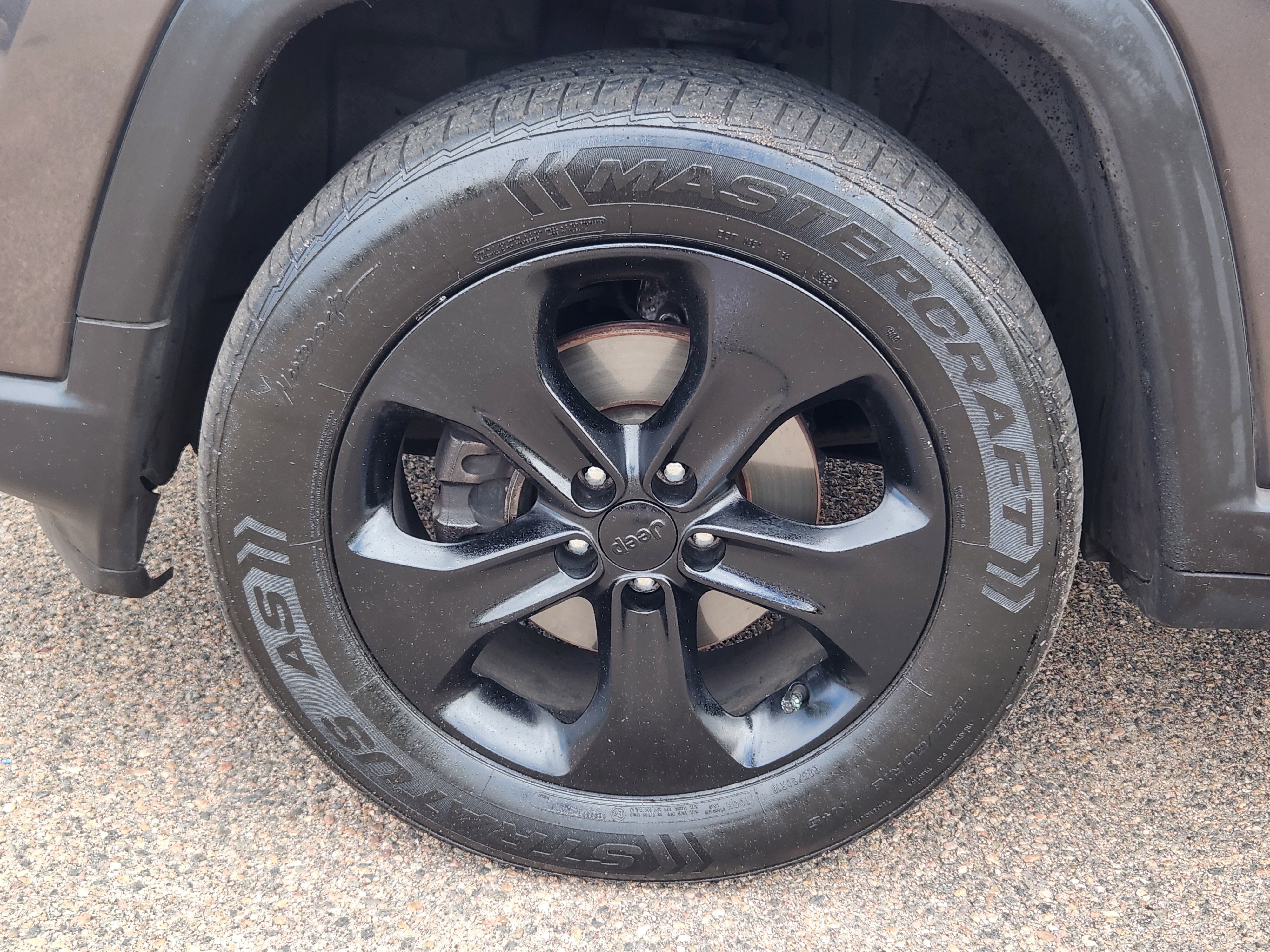Used 2018 Jeep Compass Latitude w/ Popular Equipment Group AWD/4WD image 7