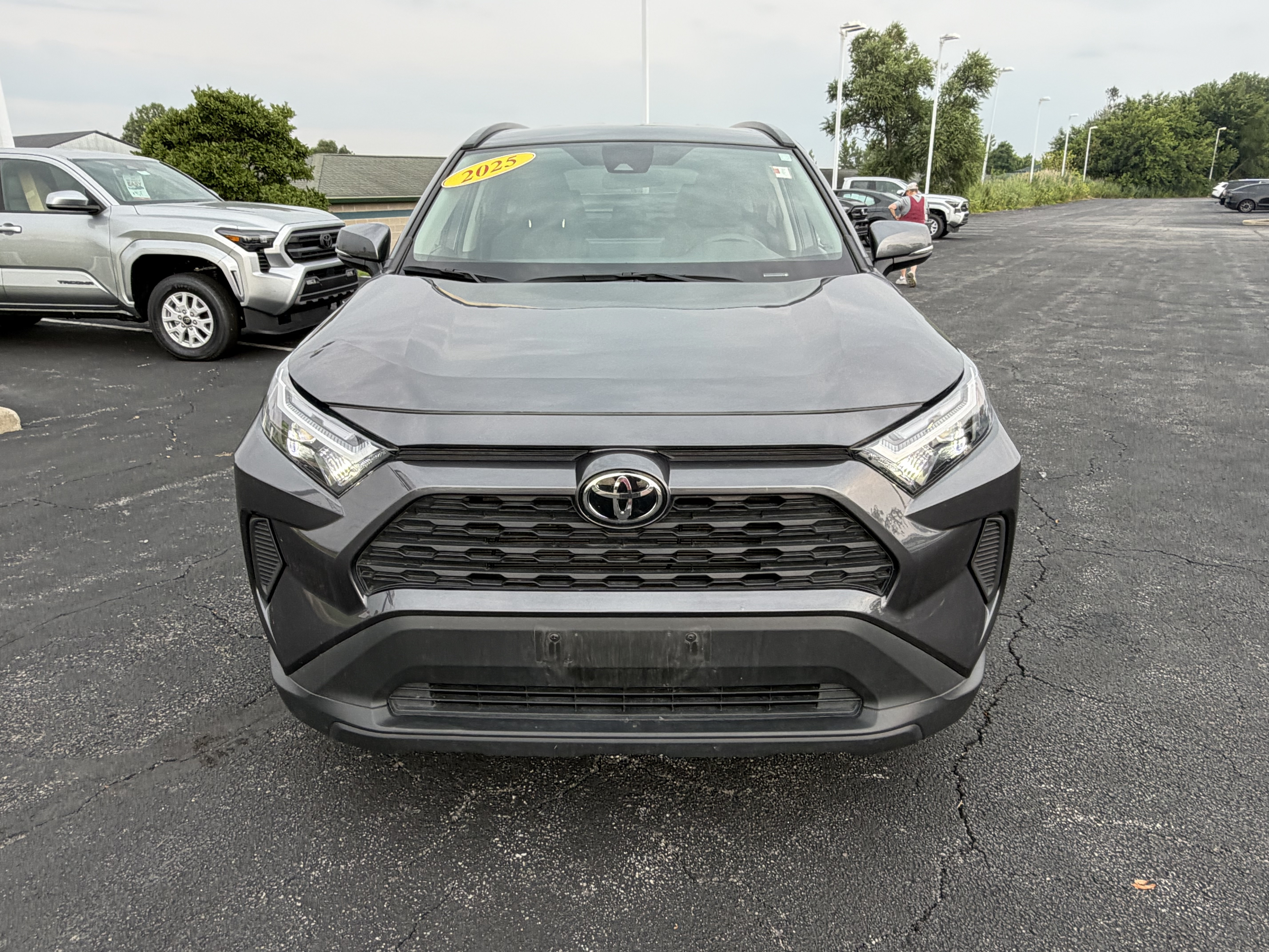 Used 2025 Toyota RAV4 XLE FWD image 2