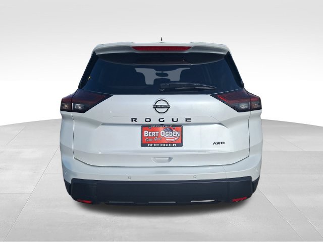 Certified 2026 Nissan Rogue Dark Armor AWD/4WD image 7