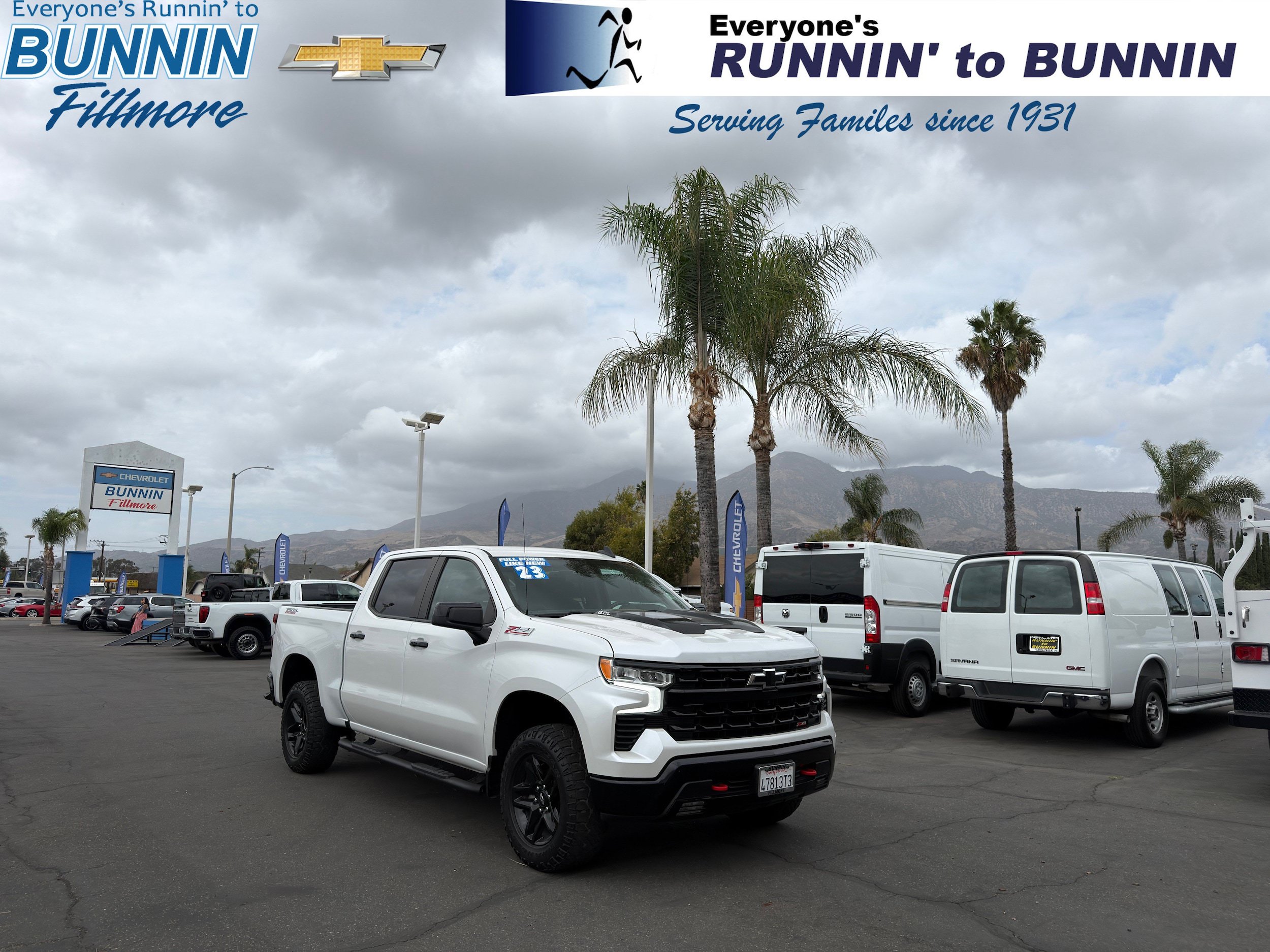 Used 2023 Chevrolet Silverado 1500 LT Trail Boss w/ Protection Package AWD/4WD image 1