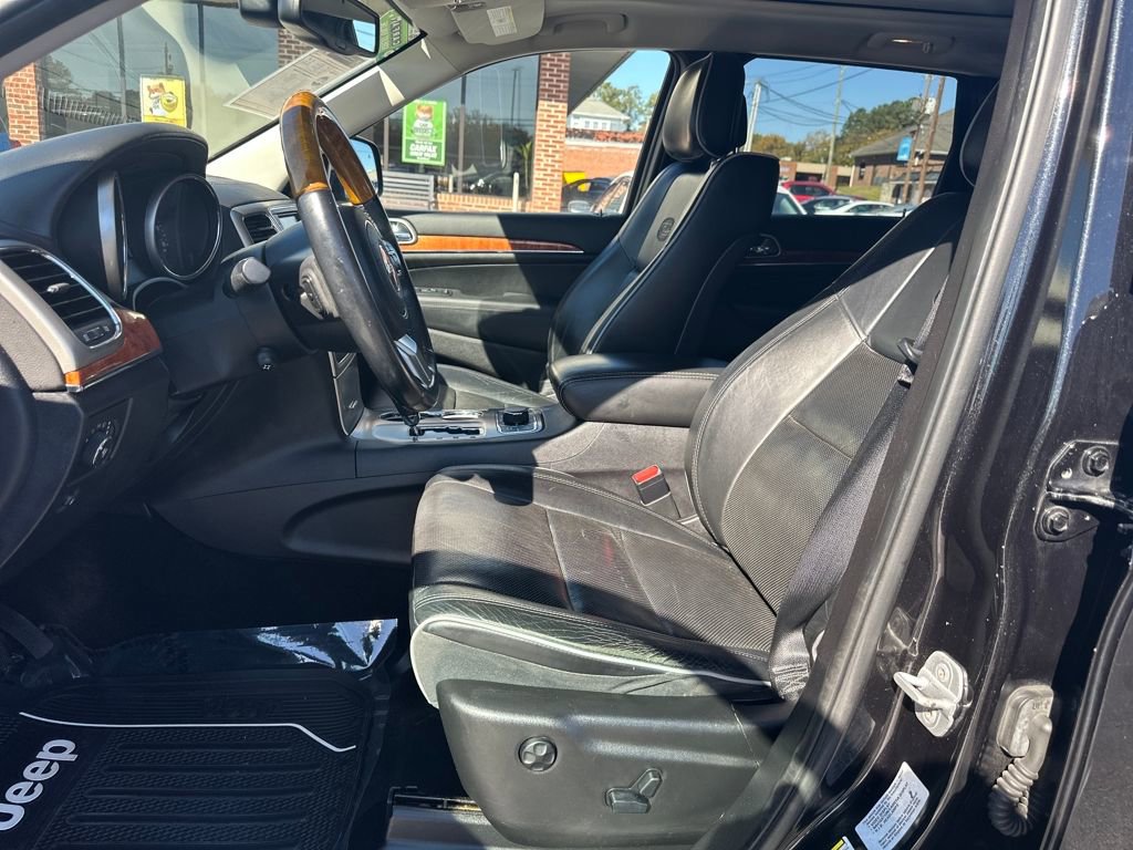 Used 2012 Jeep Grand Cherokee Overland image 11