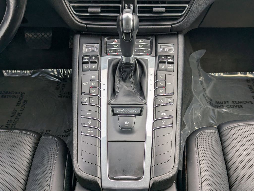 Used 2021 Porsche Macan S w/ Premium Package Plus image 10