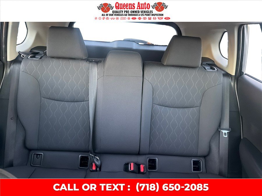 Used 2022 Toyota Corolla Cross LE AWD/4WD image 16