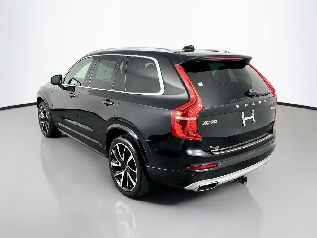 Used 2021 Volvo XC90 T6 Momentum w/ Climate Package AWD/4WD image 5