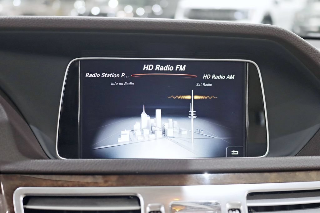 Used 2016 Mercedes-Benz E 350 4MATIC Wagon w/ Premium Package image 19