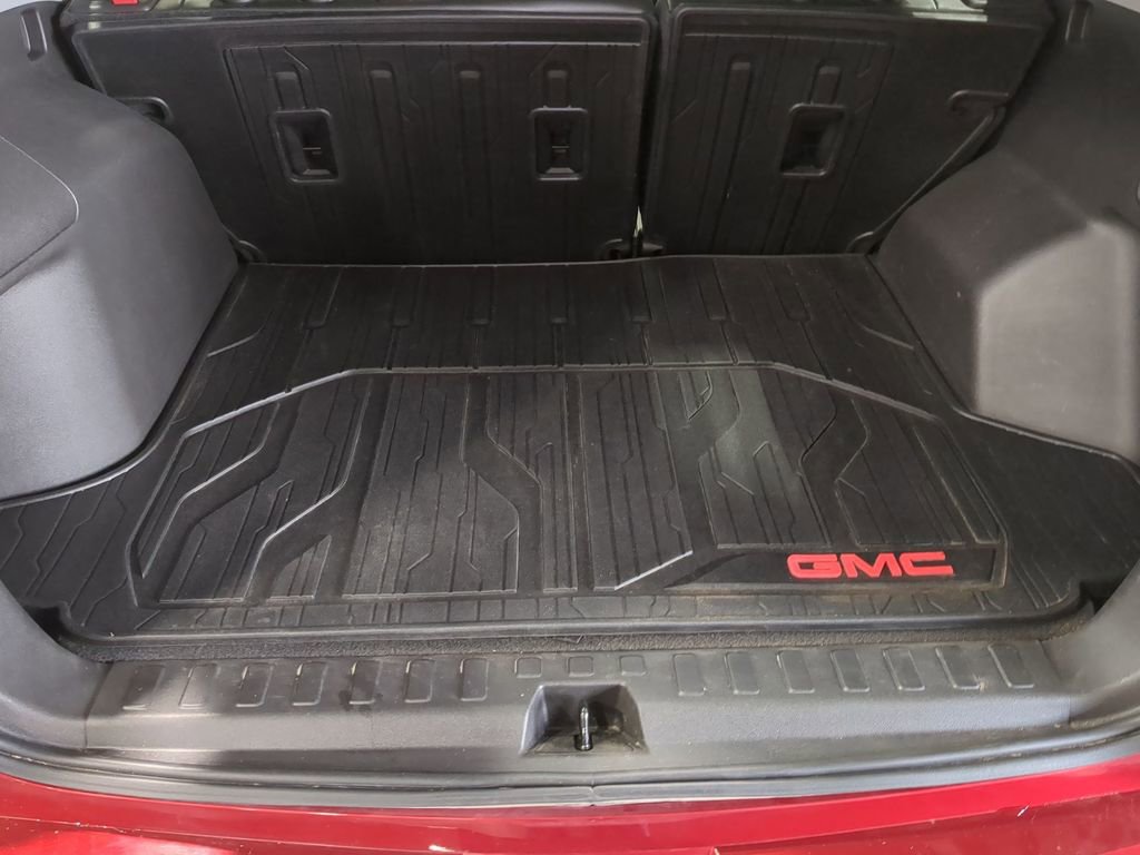 Used 2023 GMC Terrain SLT w/ LPO, Floor Liner Package AWD/4WD image 39