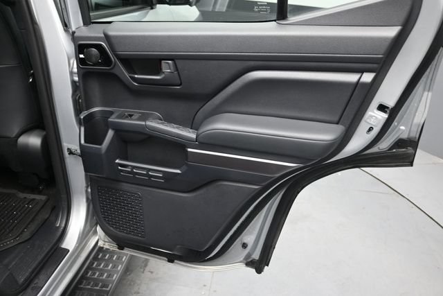 Certified 2026 Toyota 4Runner TRD Off-Road Premium AWD/4WD image 19