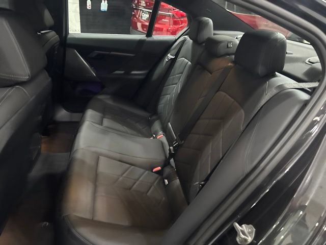 Used 2024 BMW i5 eDrive40i w/ Premium Package RWD image 16