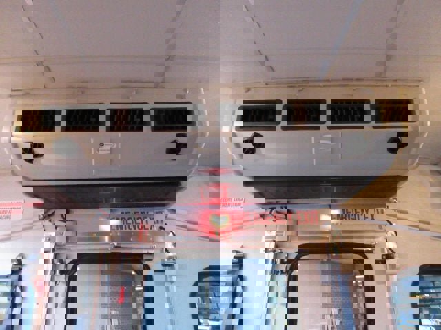 Used 2013 Ford E-450 and Econoline 450 Super Duty w/ Shuttle Bus Prep Pkg image 8