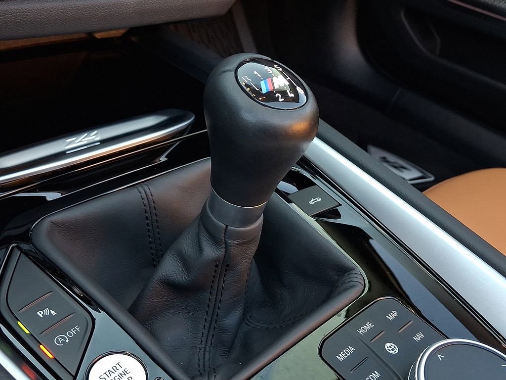 Used 2025 BMW Z4 M40i w/ Edition image 10