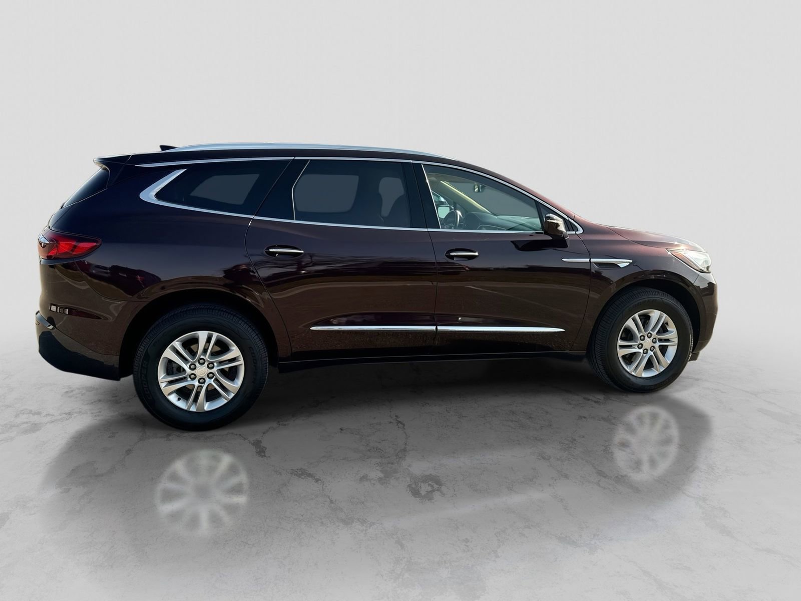 Used 2018 Buick Enclave Essence FWD image 9