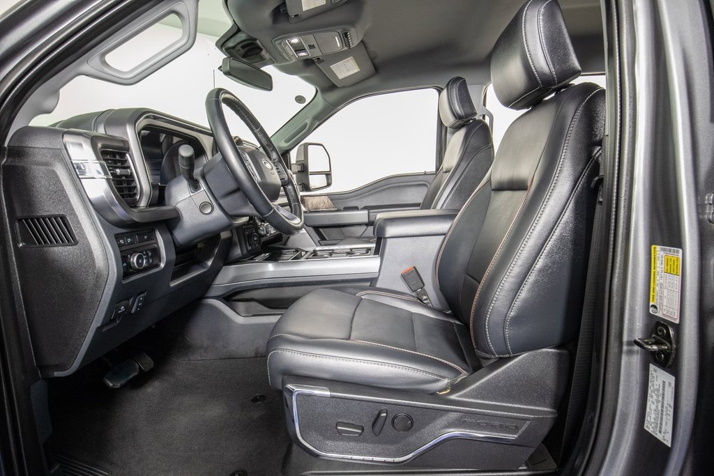 Used 2023 Ford F250 Lariat w/ Sport Appearance Package image 6