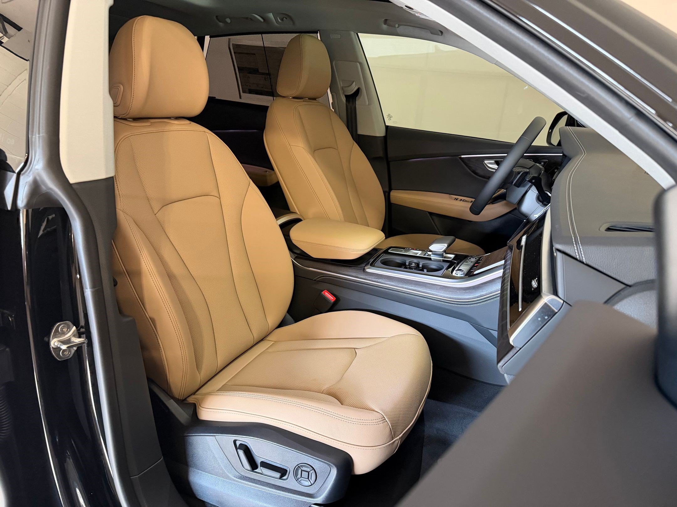 New 2026 Audi Q8 Premium Plus AWD/4WD image 25