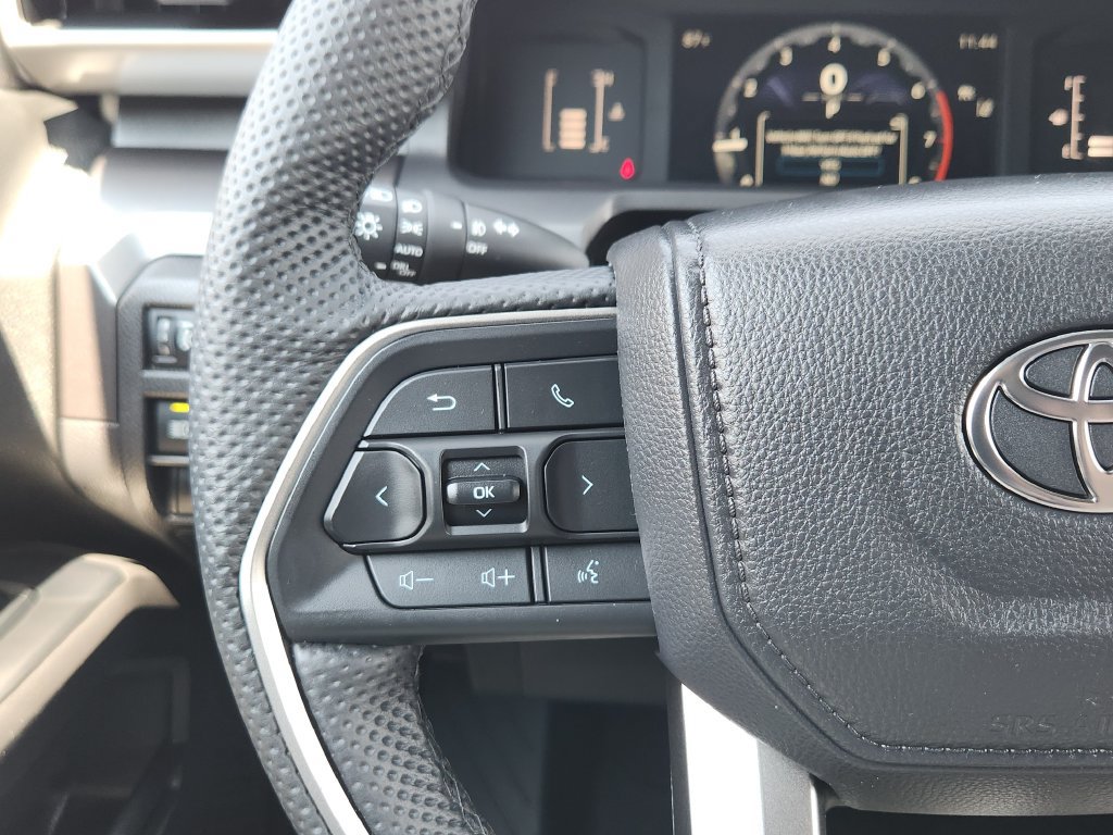Used 2026 Toyota Tacoma SR5 AWD/4WD image 26