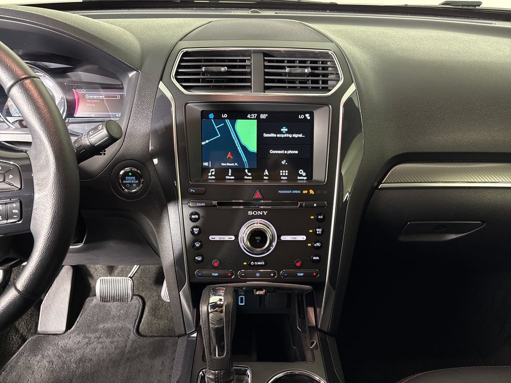 Used 2018 Ford Explorer Sport w/ Ford Safe & Smart Package AWD/4WD image 30