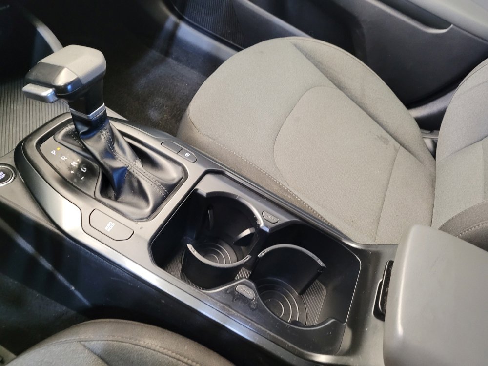 Used 2025 Kia K4 LXS image 26