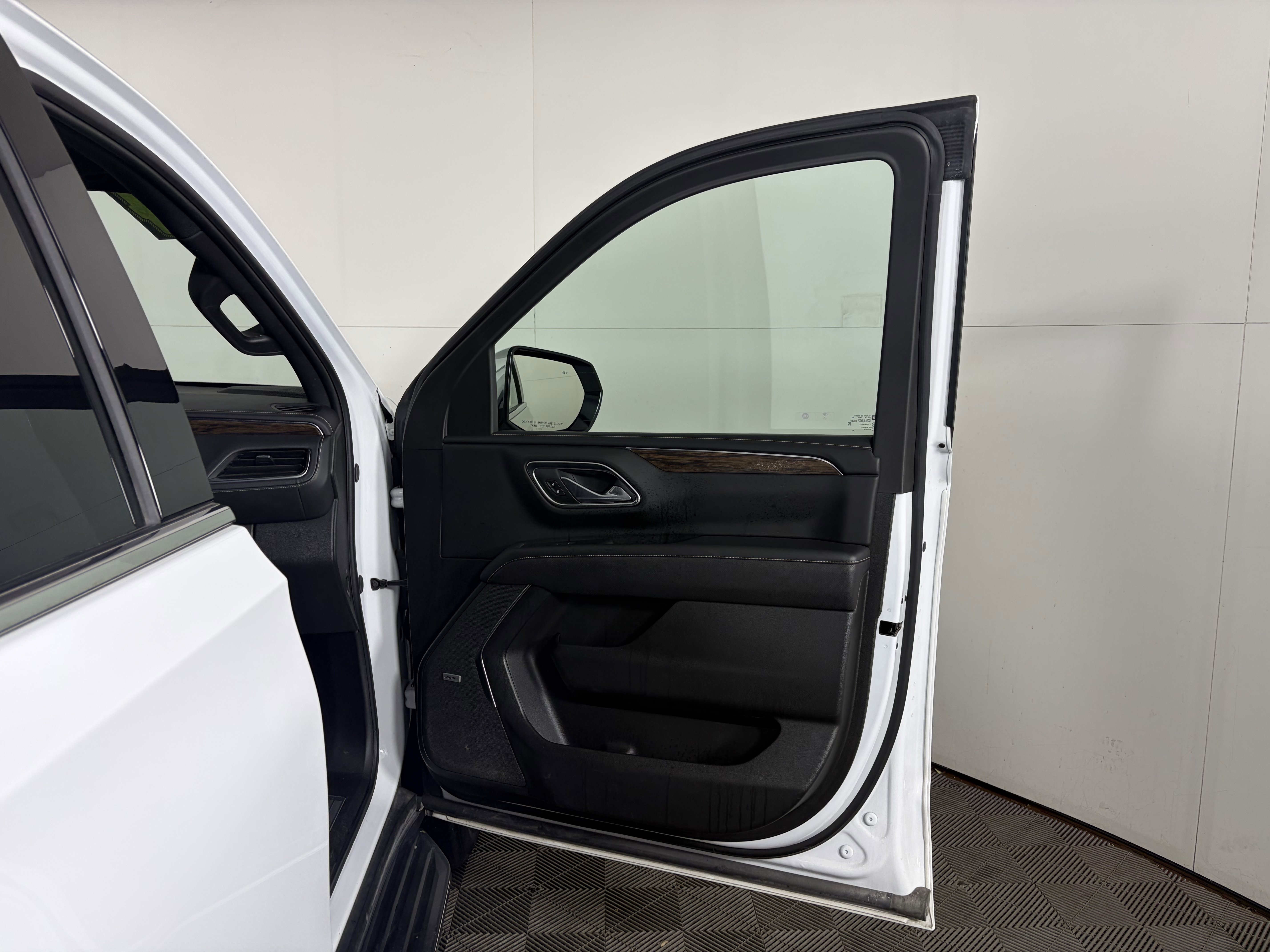 Used 2024 Chevrolet Tahoe Premier image 46