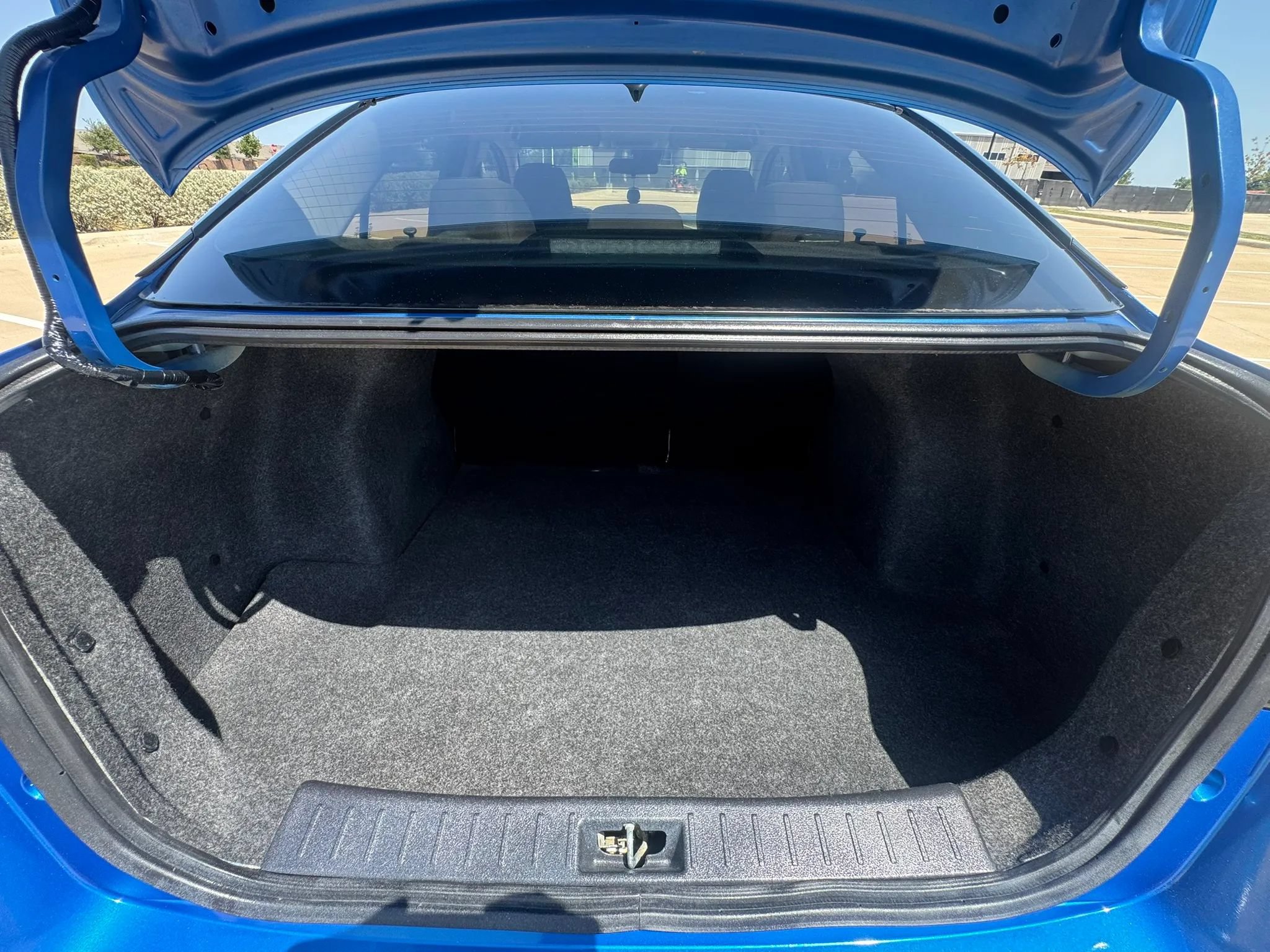 Used 2021 Nissan Versa SV FWD image 44