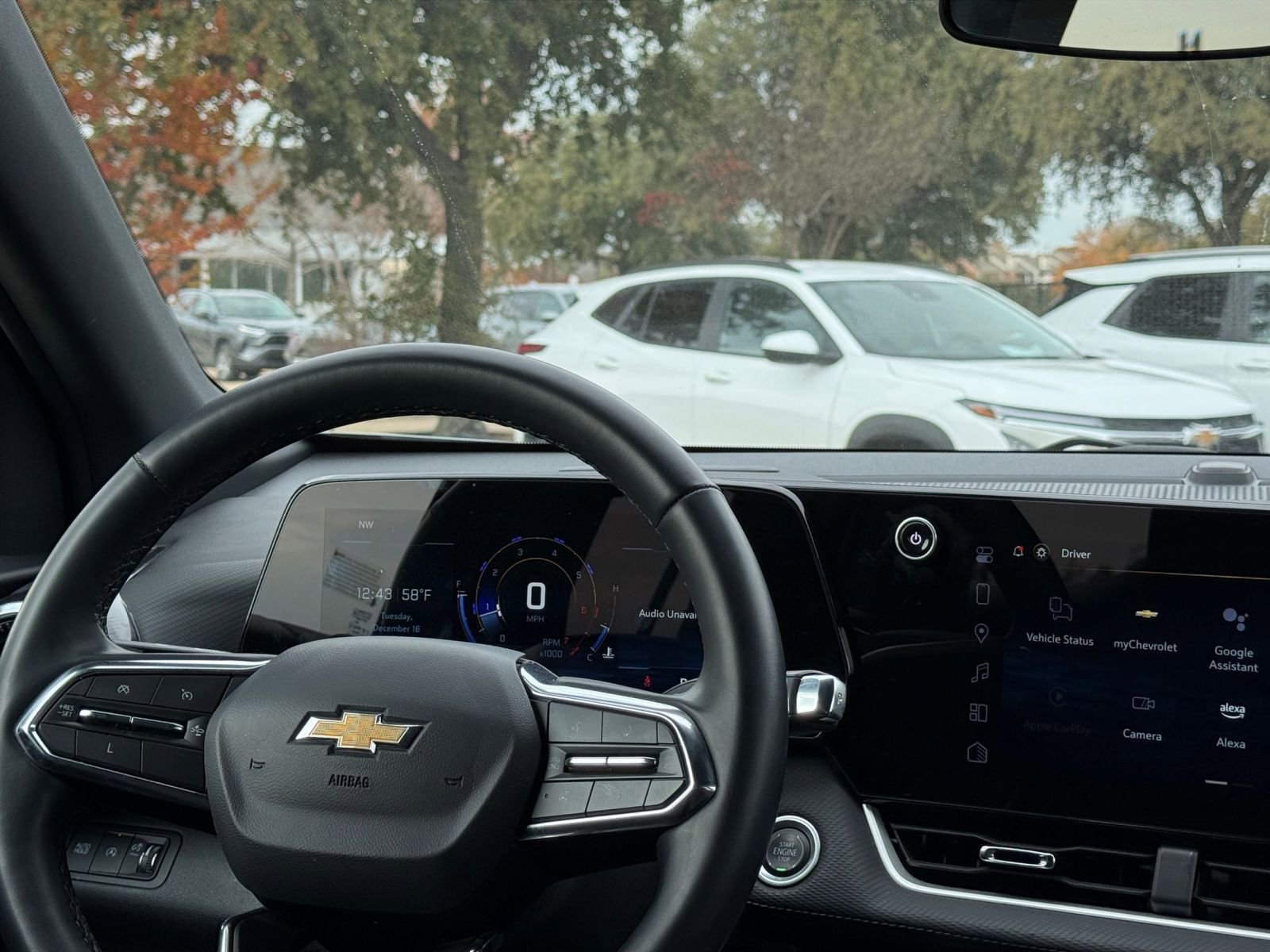 Used 2025 Chevrolet Equinox LT image 34