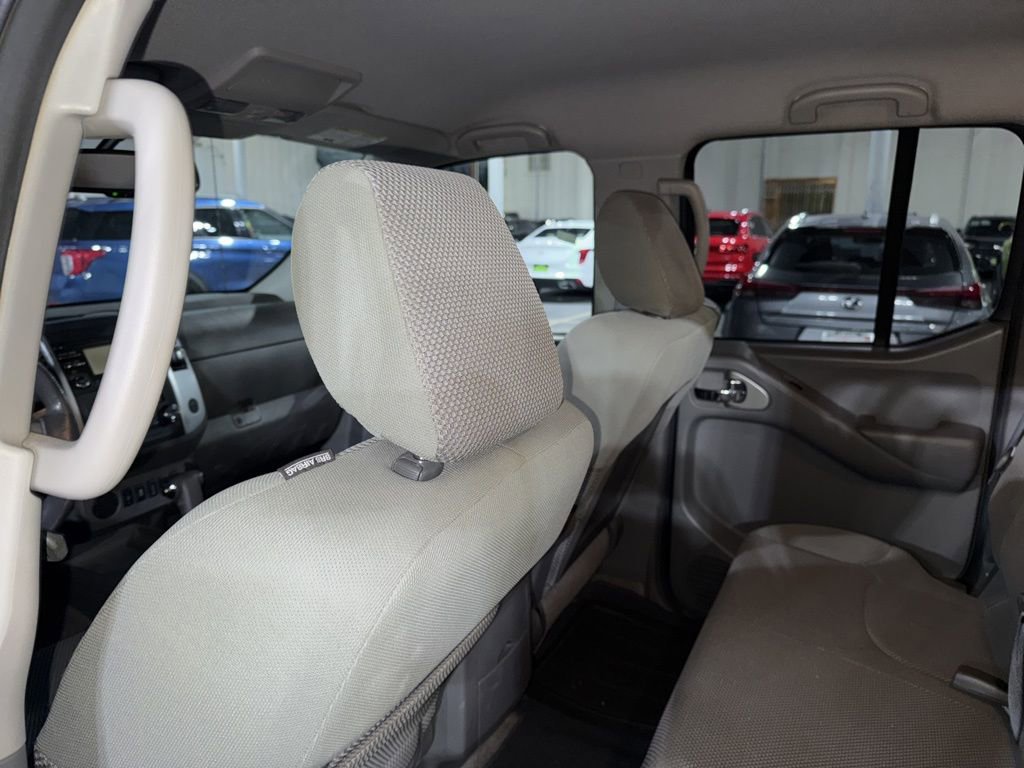 Used 2014 Nissan Frontier SV w/ SV Value Truck Package image 16