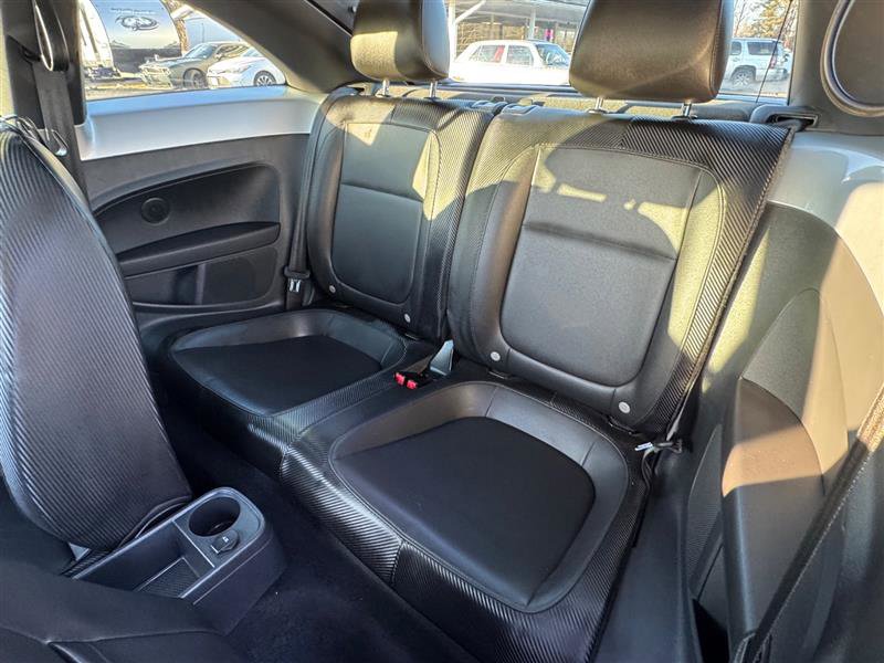 Used 2012 Volkswagen Beetle 2.5 image 29