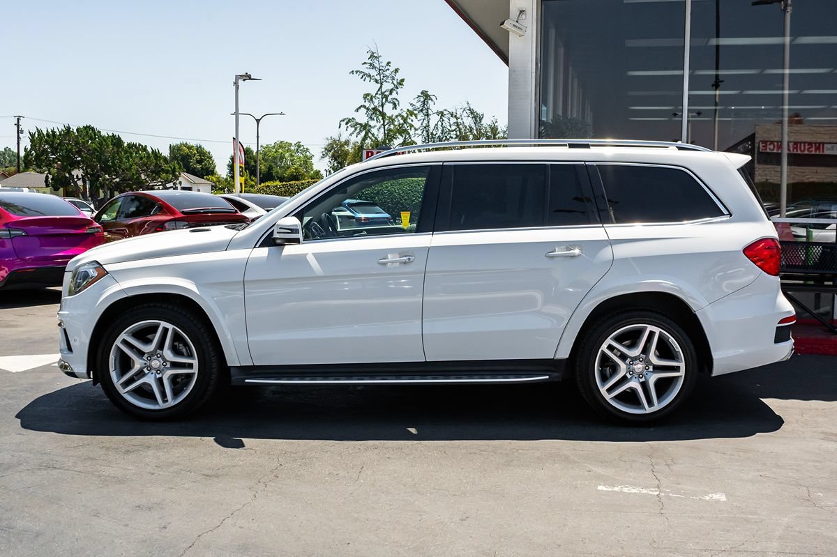 Used 2015 Mercedes-Benz GL 550 4MATIC image 5