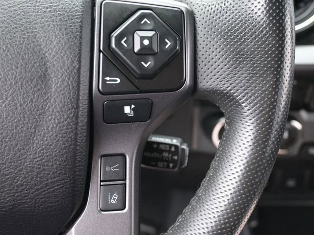 Used 2022 Toyota Tacoma TRD Sport w/ Technology Package image 17