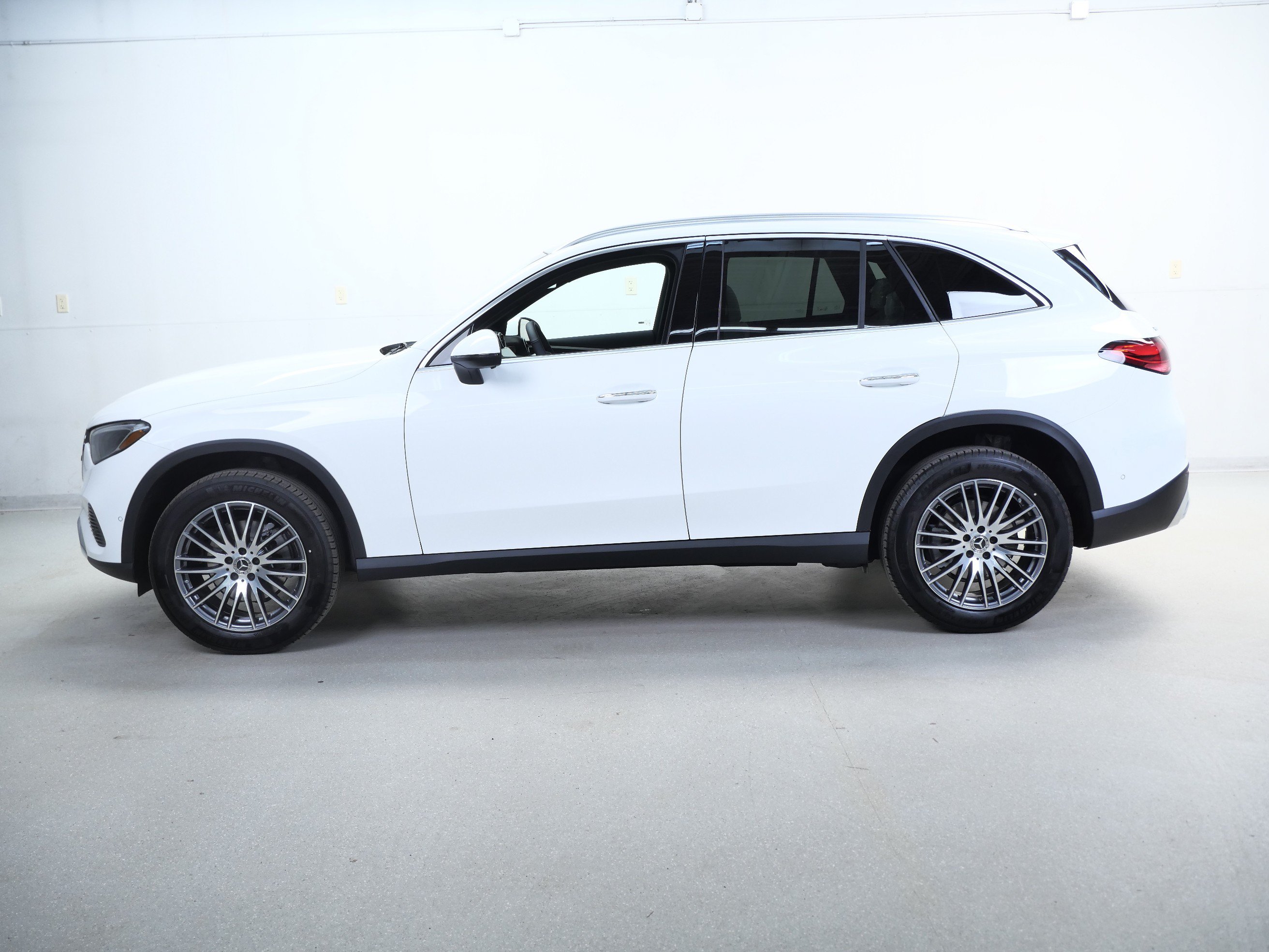 New 2026 Mercedes-Benz GLC 300 4MATIC image 5