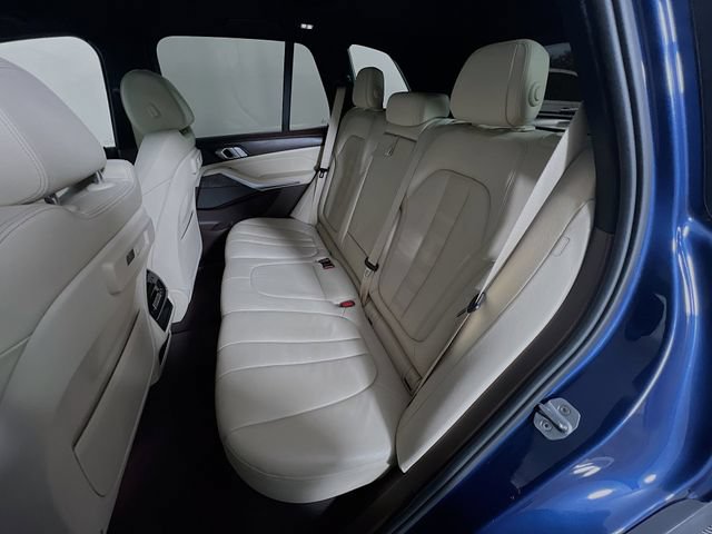 Used 2019 BMW X5 xDrive40i w/ Premium Package 2 AWD/4WD image 27