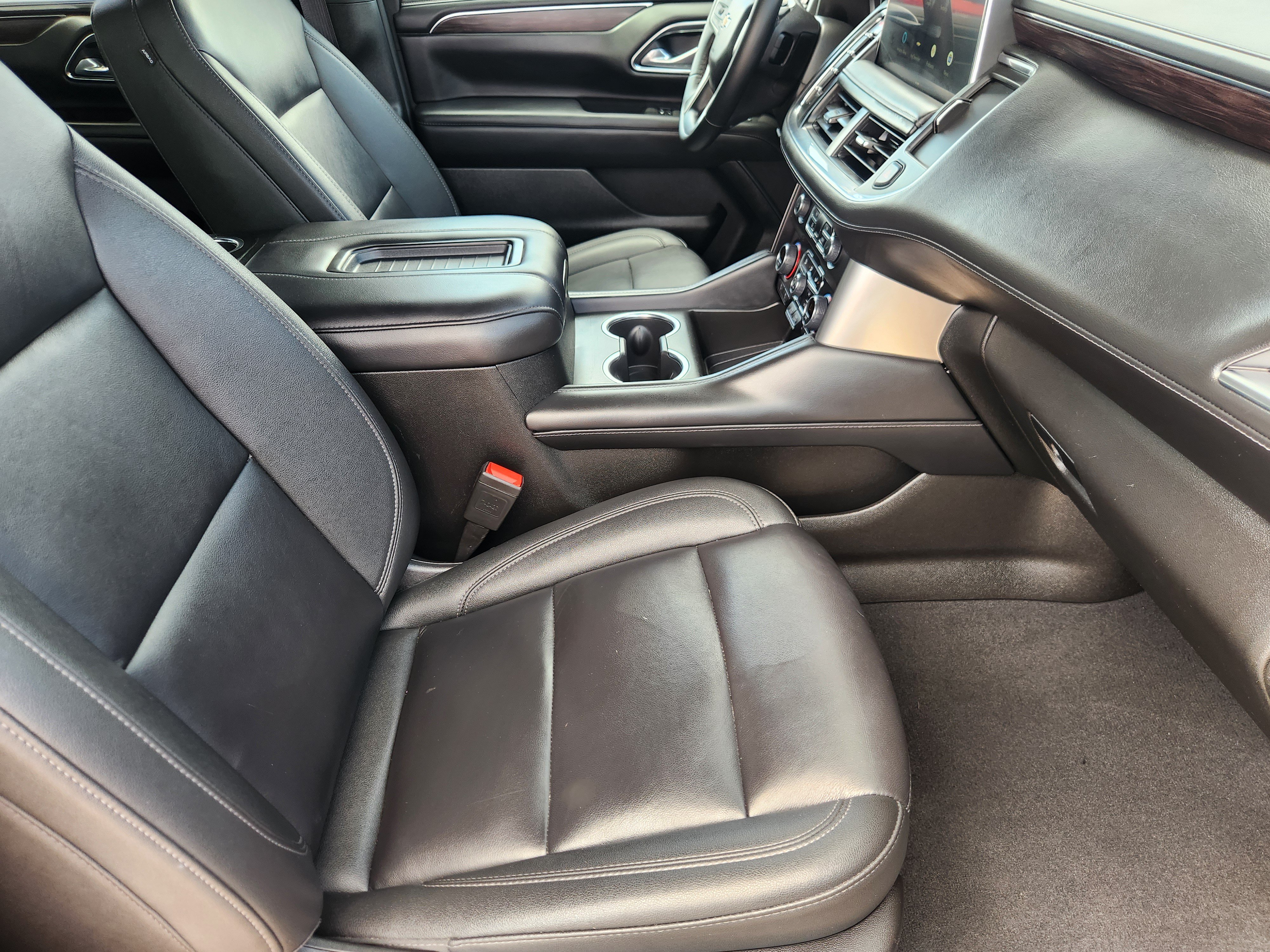 Certified 2024 Chevrolet Suburban LT AWD/4WD image 14