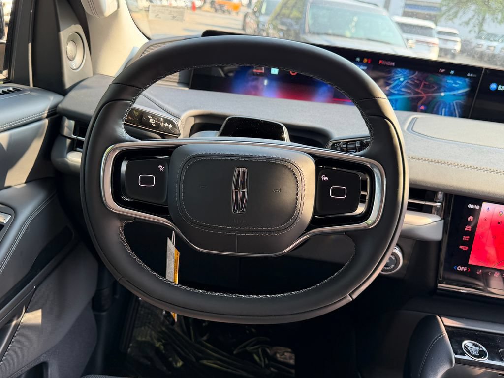 New 2027 Lincoln Navigator L Premier AWD/4WD image 11